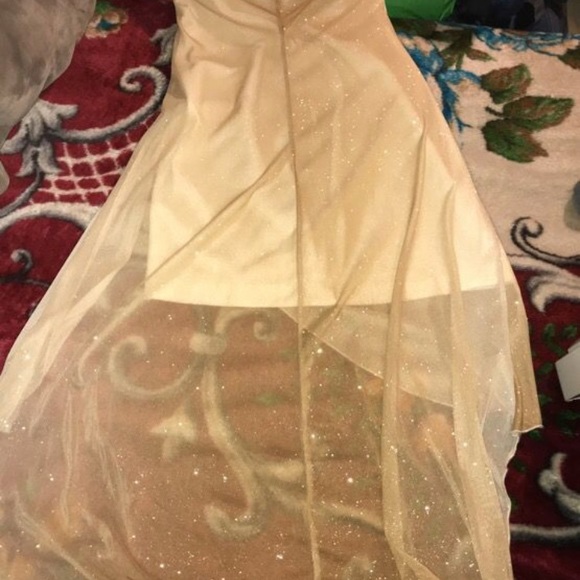 Dress - Picture 5 of 8